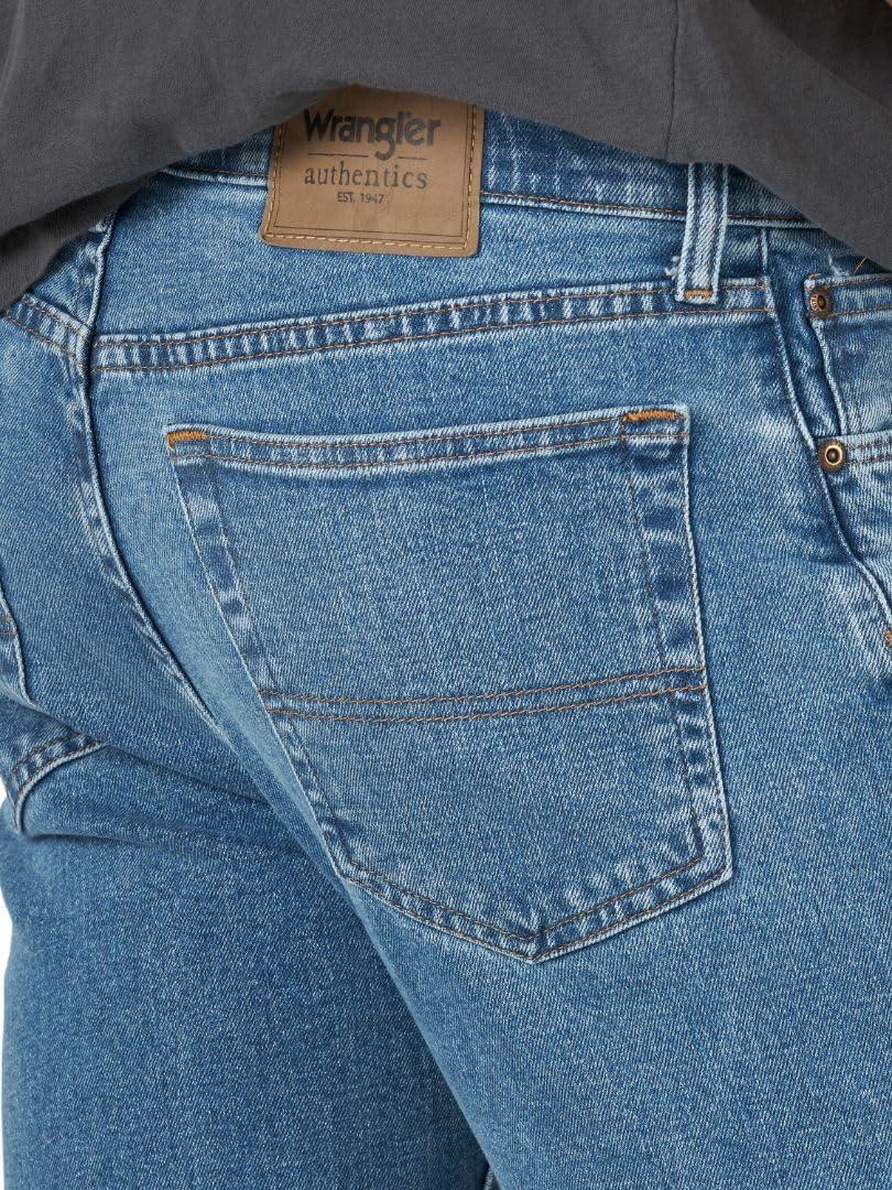 imageWrangler Authentics Mens Regular Fit Comfort Flex Waist JeanLeon