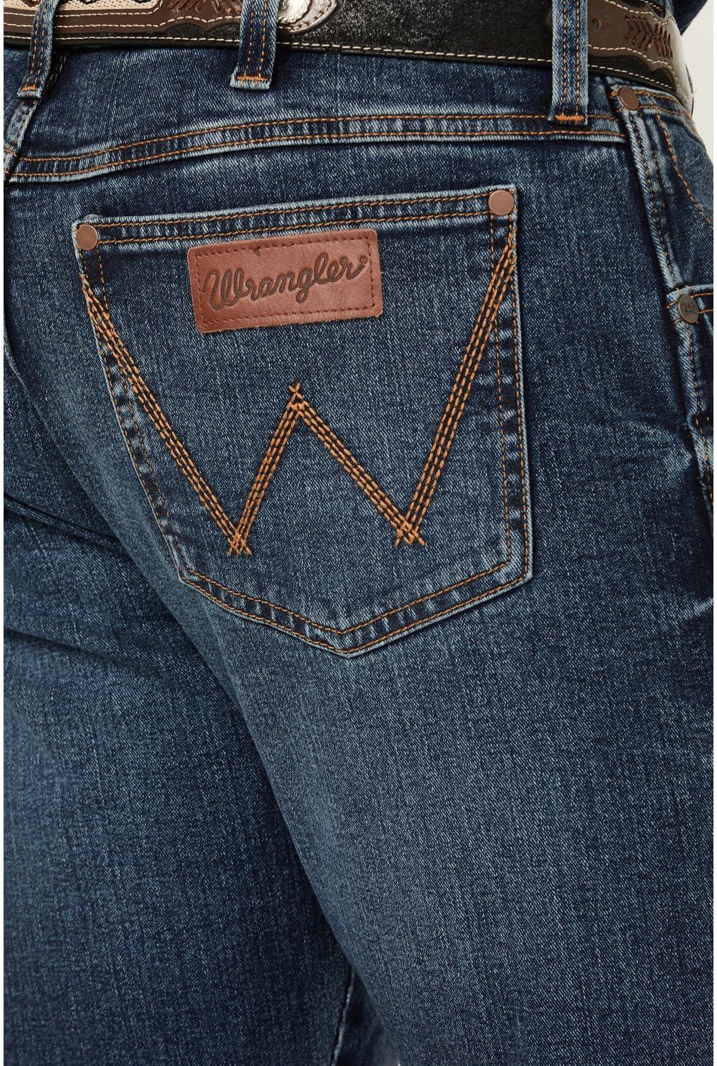 imageWrangler Mens Free to Stretch Relaxed Fit Bootcut JeanBlue