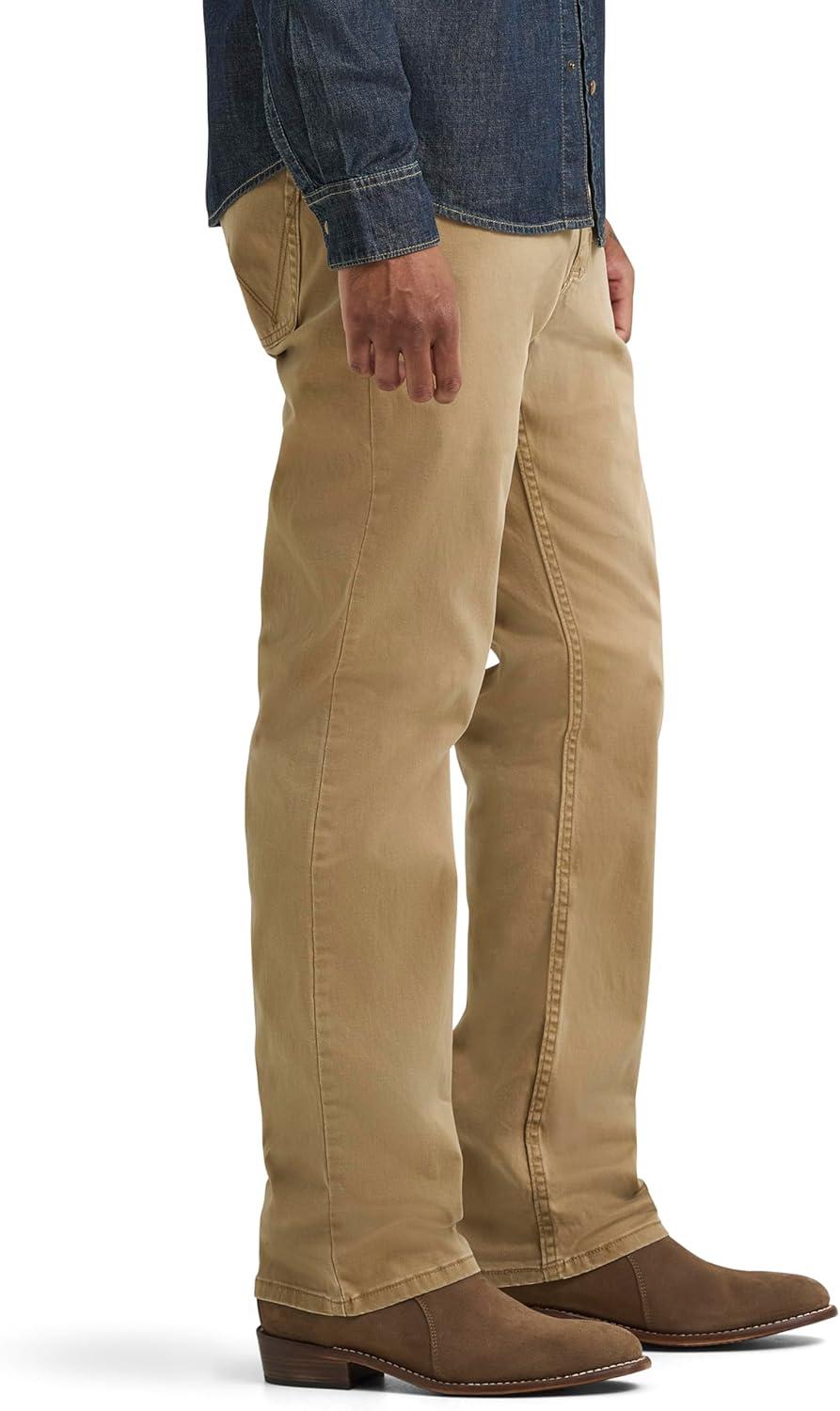 imageWrangler Mens Free to Stretch Straight Fit JeanAcorn