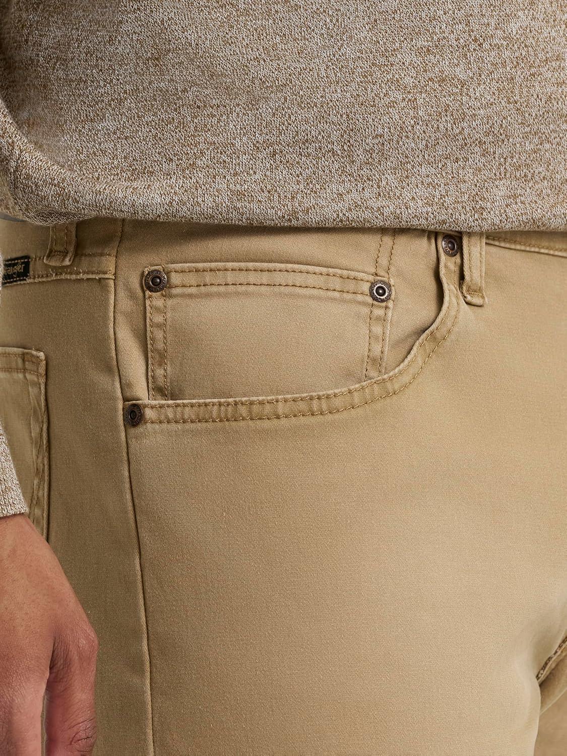 imageWrangler Mens Free to Stretch Straight Fit JeanAcorn