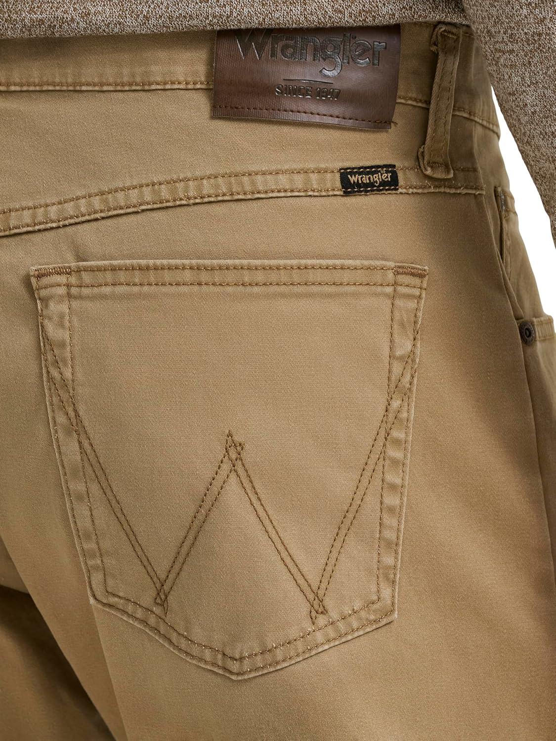 imageWrangler Mens Free to Stretch Straight Fit JeanAcorn