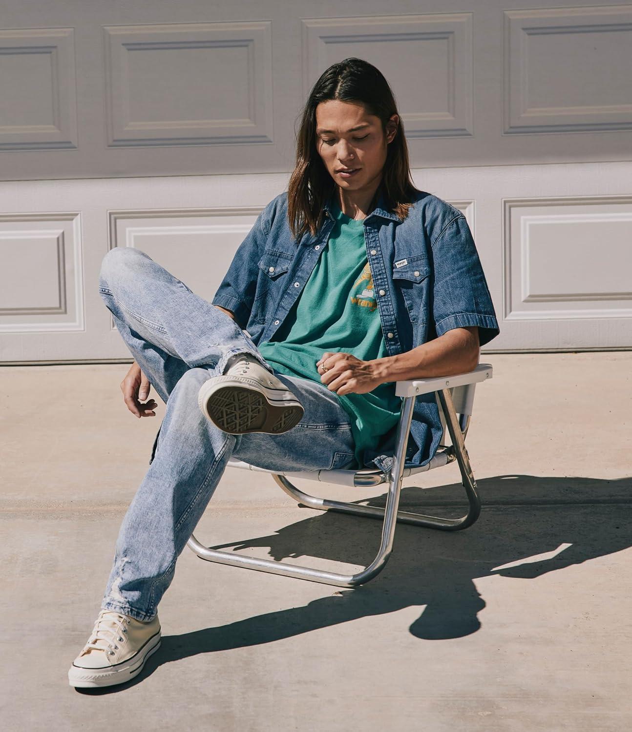 imageWrangler Mens FreetoStretch Relaxed Fit JeanBlack