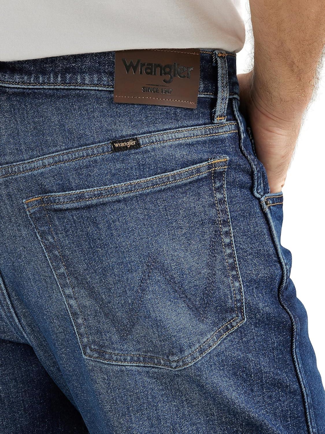 imageWrangler Mens FreetoStretch Relaxed Fit JeanDark Indigo