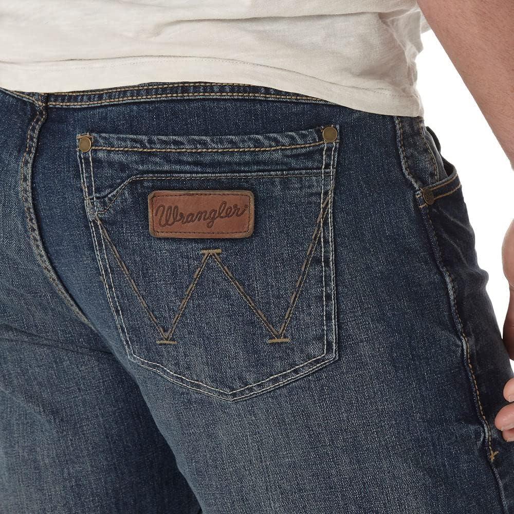 imageWrangler Mens Retro Limited Edition Relaxed Fit Boot Cut JeanDenim Blue