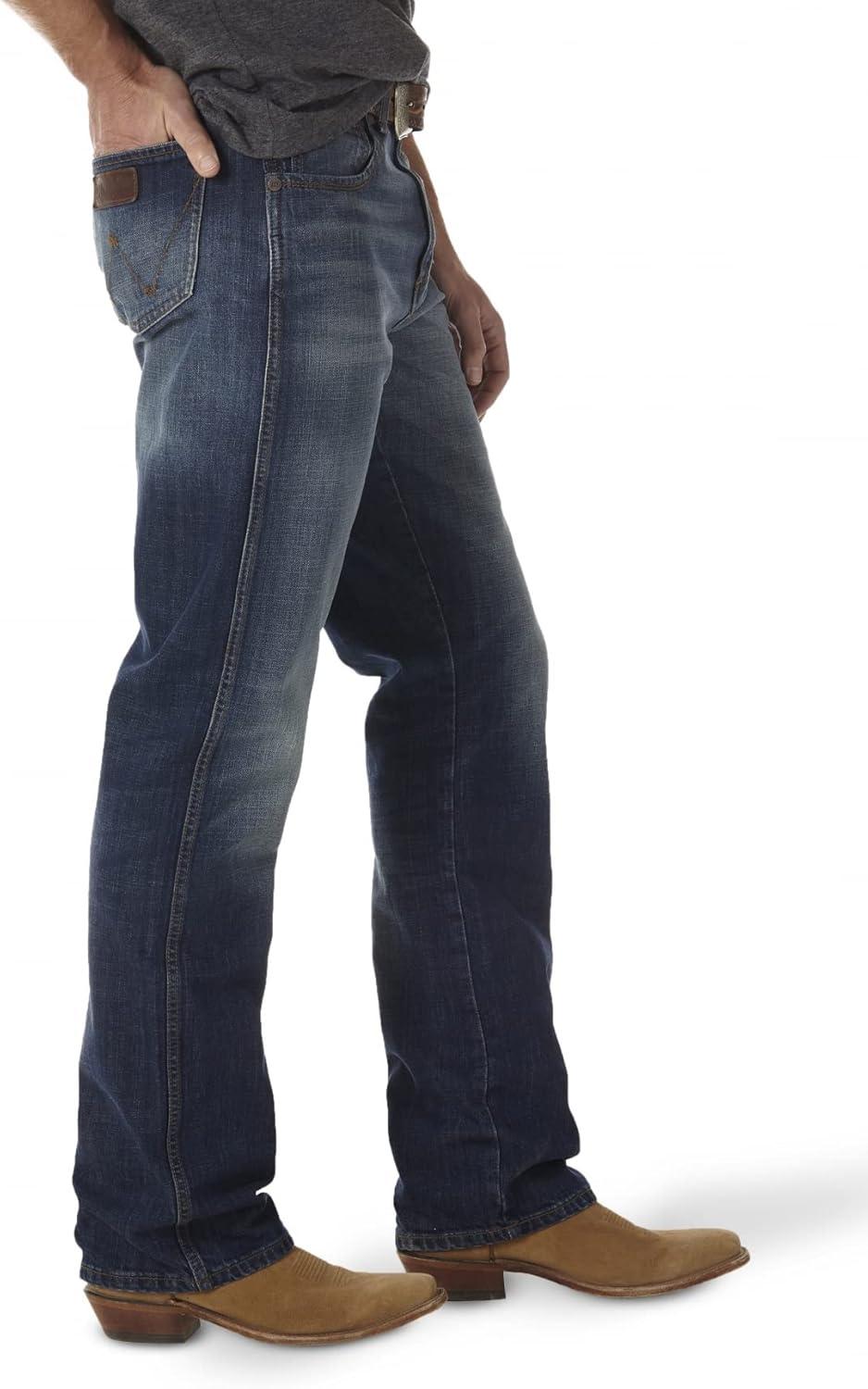 imageWrangler Mens Retro Limited Edition Relaxed Fit Boot Cut JeanJackson Hole