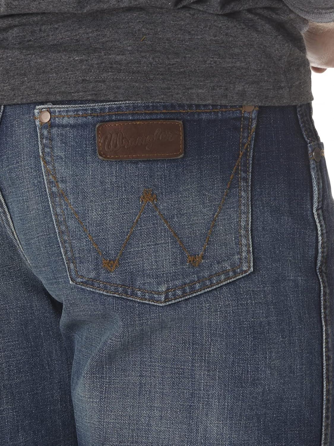 imageWrangler Mens Retro Limited Edition Relaxed Fit Boot Cut JeanJackson Hole