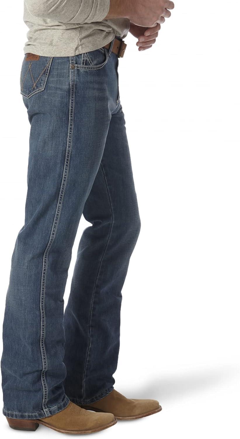 imageWrangler Mens Retro Limited Edition Relaxed Fit Boot Cut JeanRocky Top