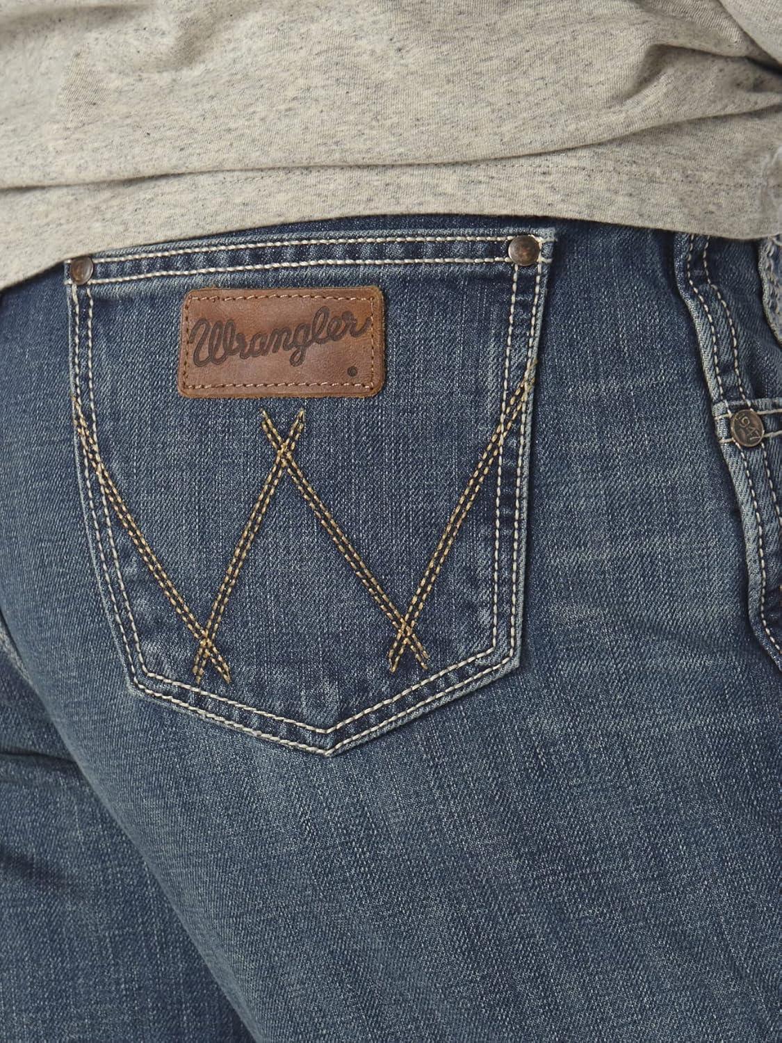 imageWrangler Mens Retro Limited Edition Relaxed Fit Boot Cut JeanRocky Top