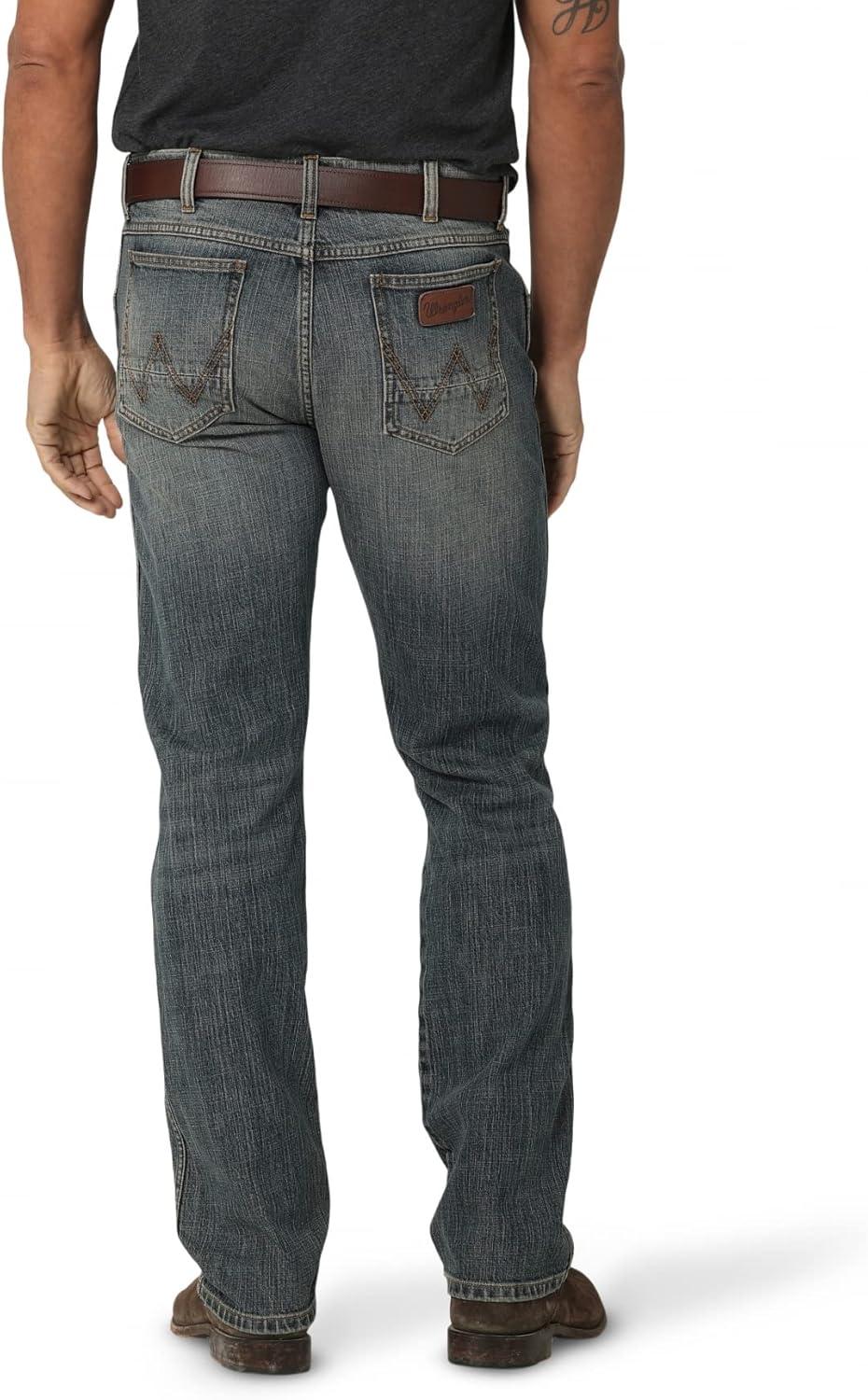 imageWrangler Mens Retro Slim Fit Straight Leg JeanDark Knight Stretch