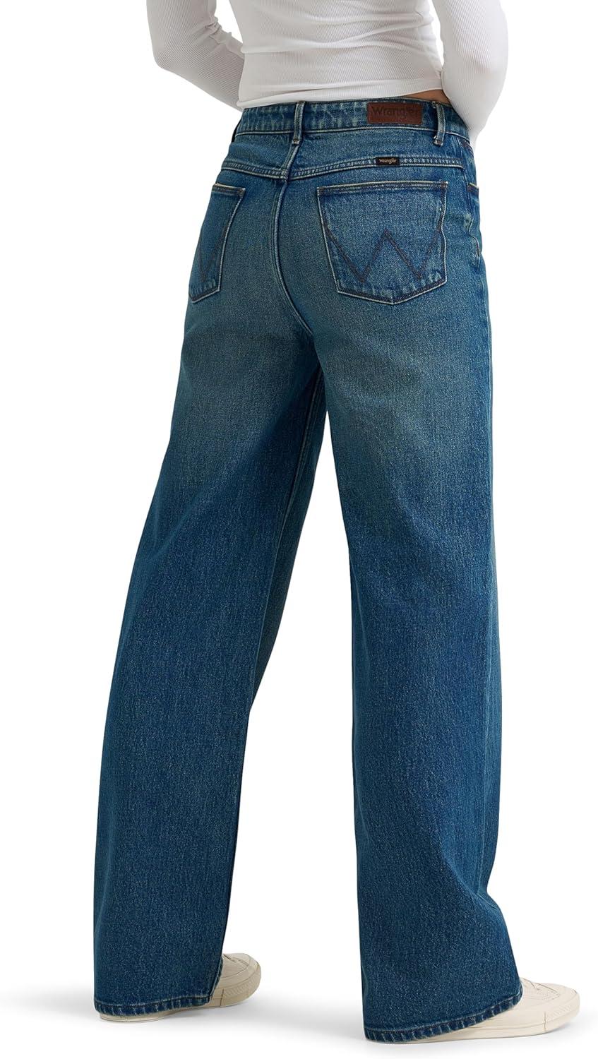 imageWrangler Womens Mid Rise Loose Straight JeanAce