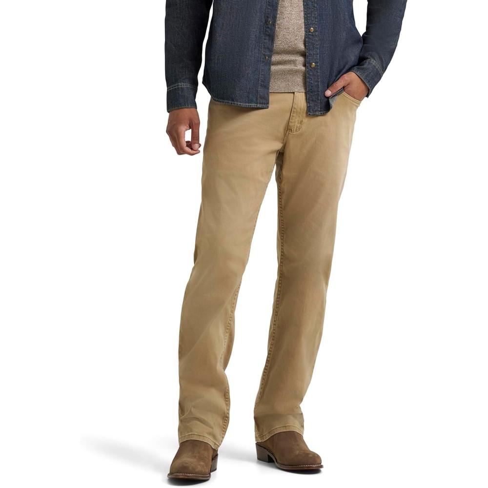 imageWrangler Mens Free to Stretch Straight Fit JeanAcorn