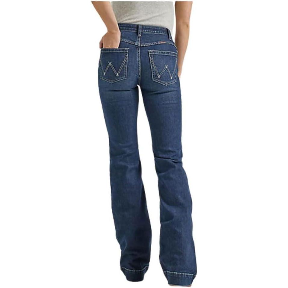 imageWrangler Womens Premium Patch Mae Sits Above Hip JeanBlue