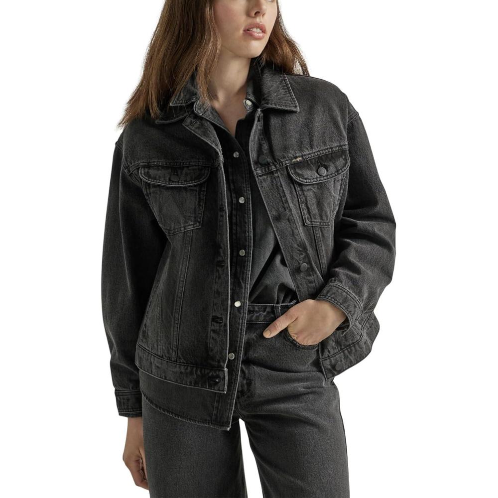 imageWrangler womens Womens Relaxed Fit Girlfriend Denim JacketNashville