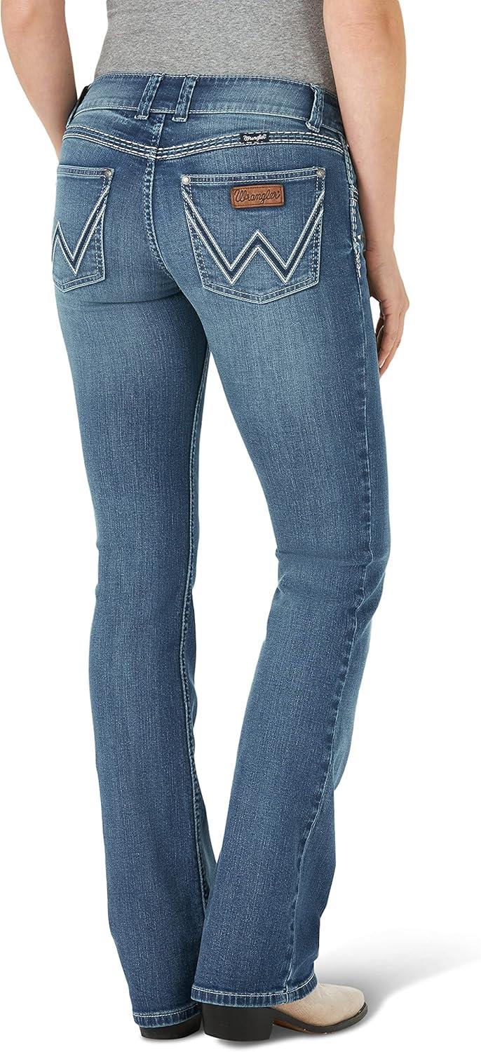 imageWrangler Ladies Retro Sadie Boot Cut JeansTessa