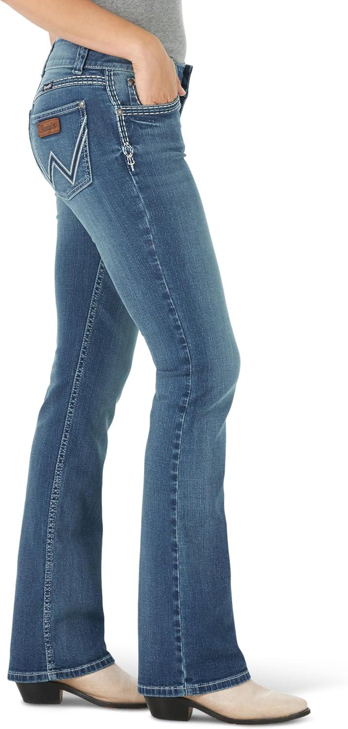 imageWrangler Ladies Retro Sadie Boot Cut JeansTessa