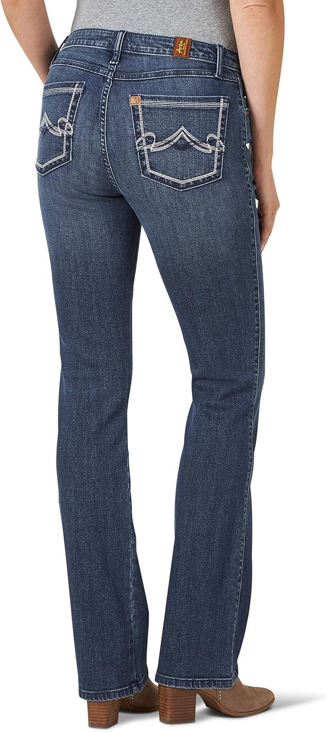 imageWrangler Womens Aura Instantly Slimming Mid Rise Boot Cut JeanHelen