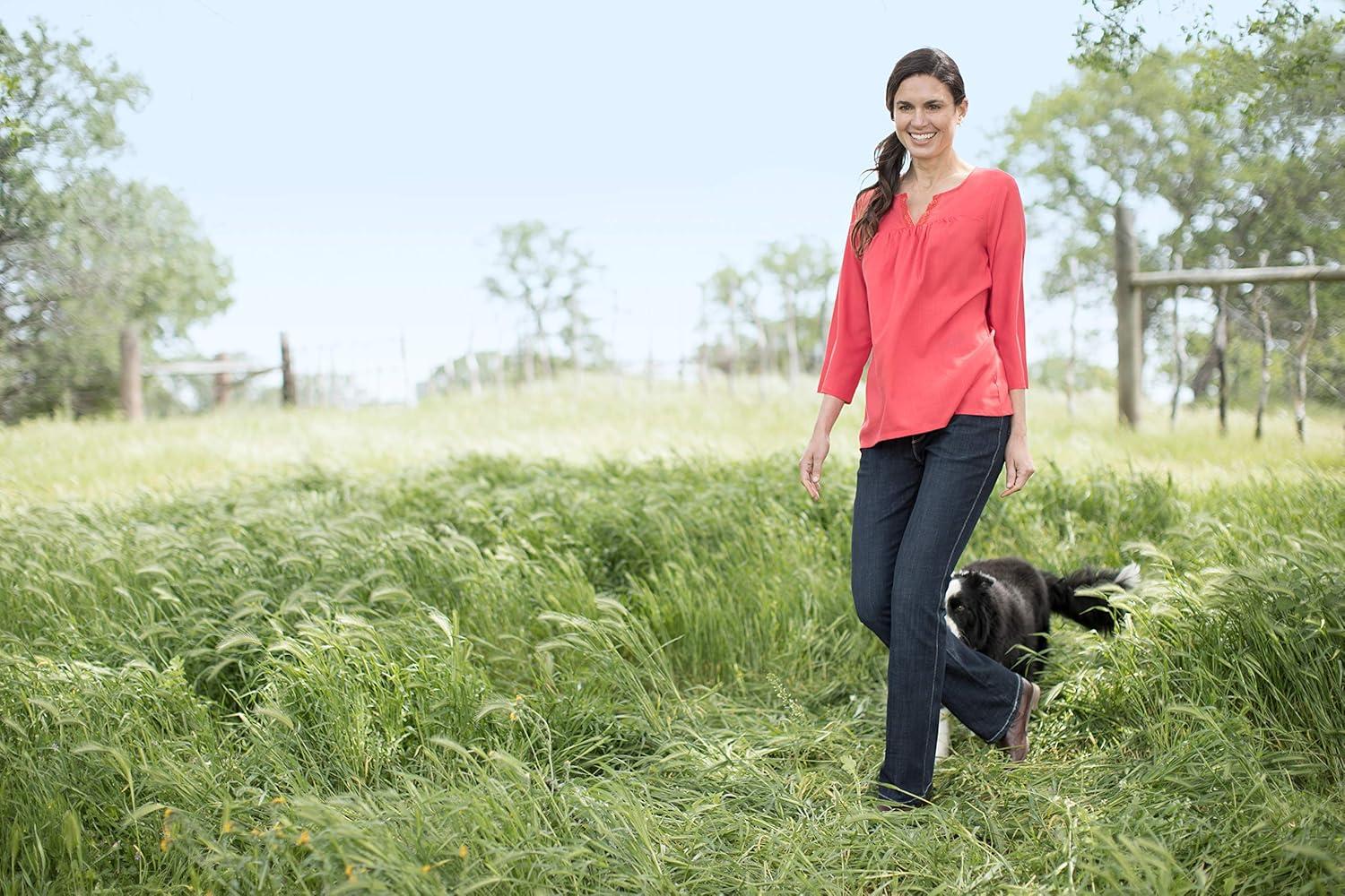 imageWrangler Womens Aura Instantly Slimming Mid Rise Boot Cut JeanJennifer