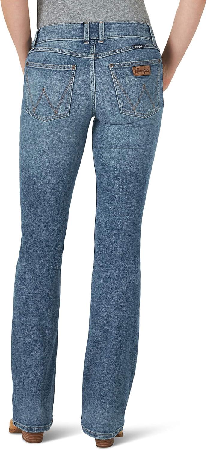 imageWrangler Womens Cash Mid Rise Vented Hem Ultimate Riding JeanJuliet