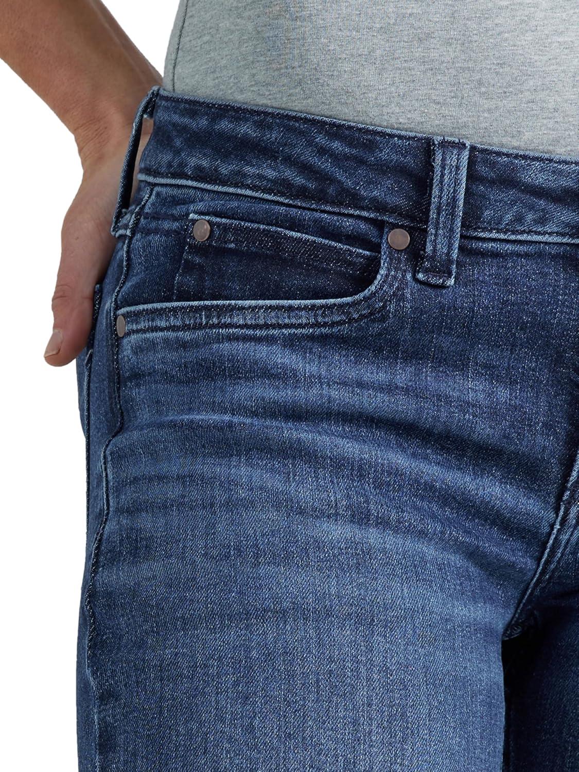 imageWrangler Womens Retro Mae Mid Rise Wide Leg Trouser JeanCassie