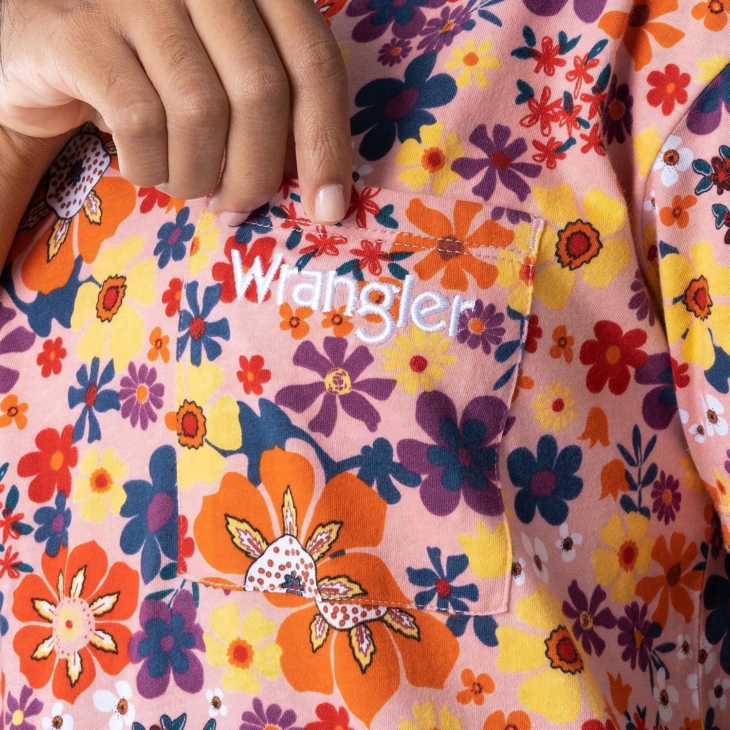 imageWrangler Womens Short Sleeve Crewneck Pocket SleepshirtRetro Floral