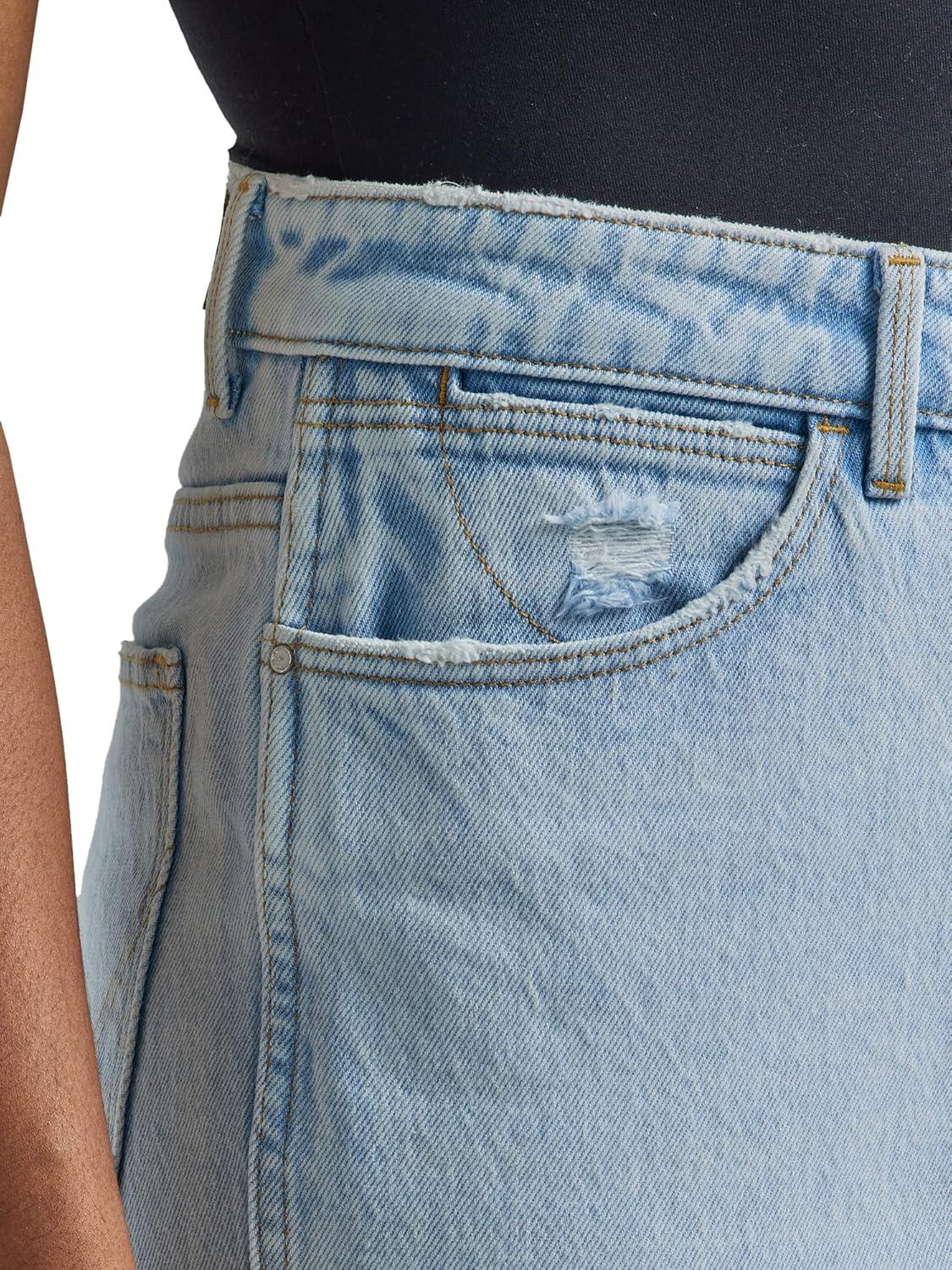 imageWrangler Womens Tapered HighRise Mom JeanDreamboat