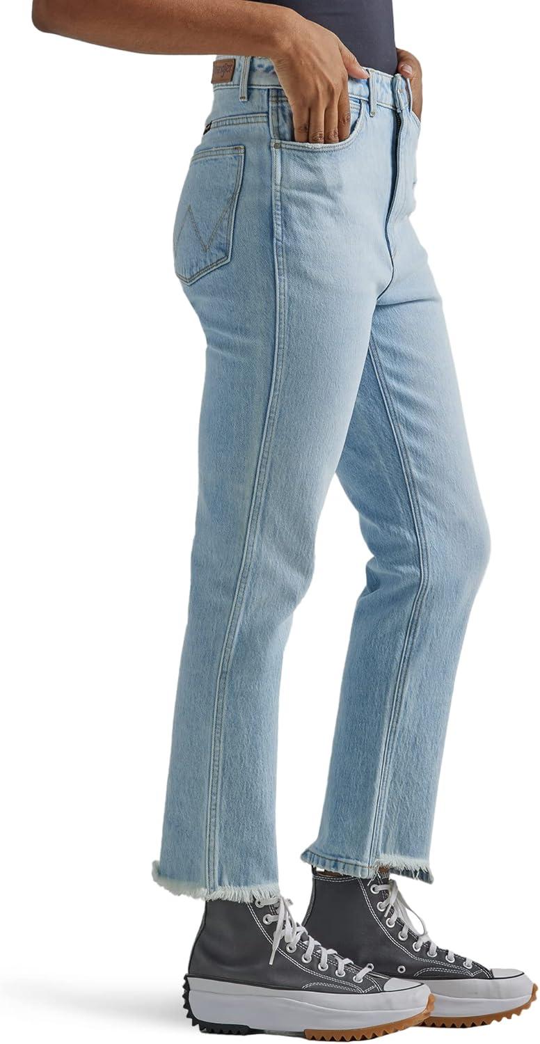 imageWrangler Womens Tapered HighRise Mom JeanDreamboat