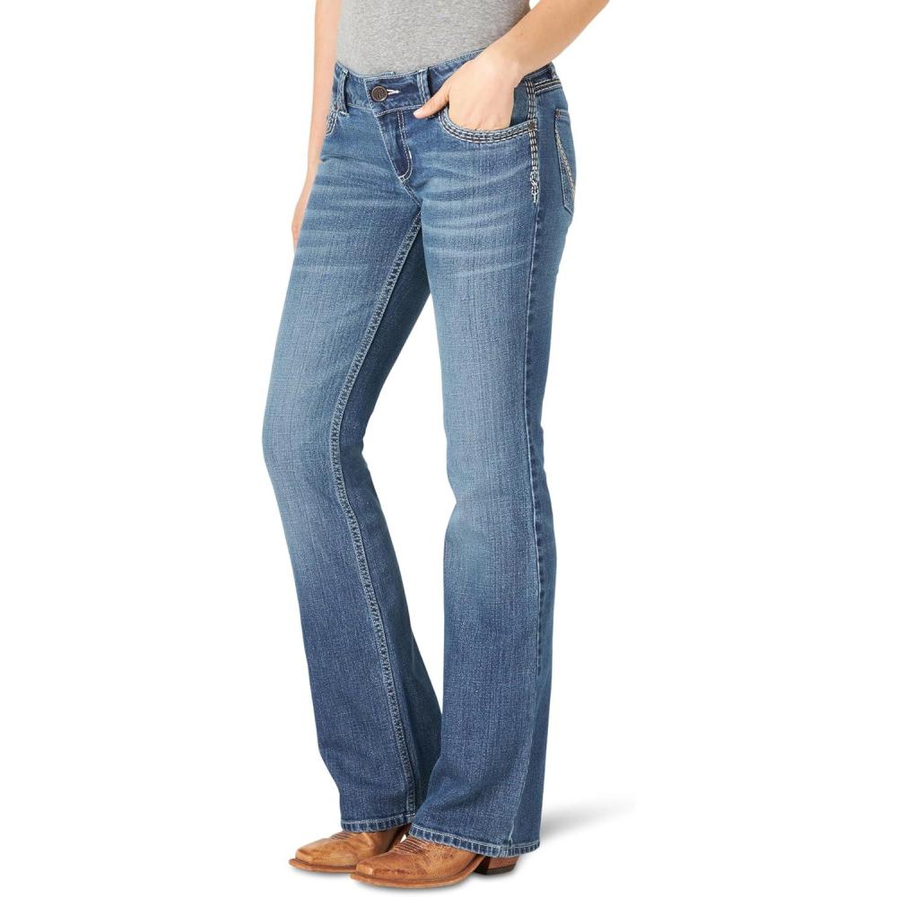 imageWrangler Ladies Retro Sadie Boot Cut JeansBlue