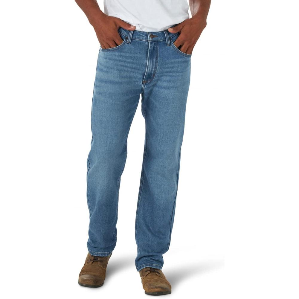 imageWrangler Mens FreetoStretch Regular Fit JeanNaval