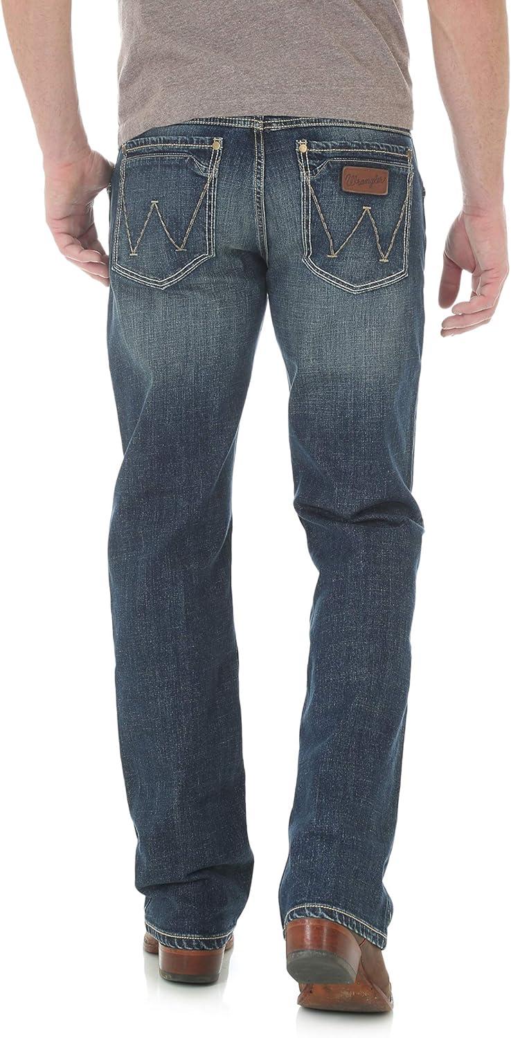 imageWrangler Mens Retro Slim Fit Straight Leg JeanLayton